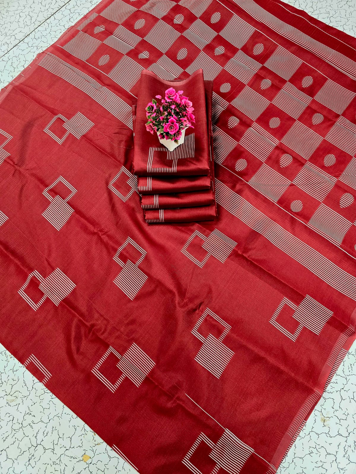 Nila Saree
