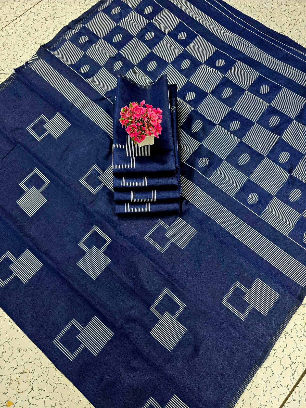 Nila Saree