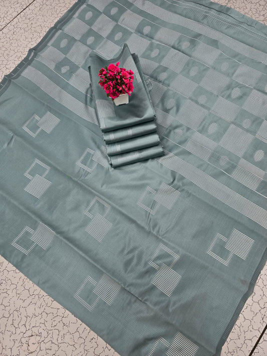 Nila Saree