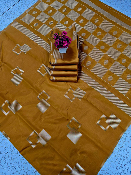 Nila Saree