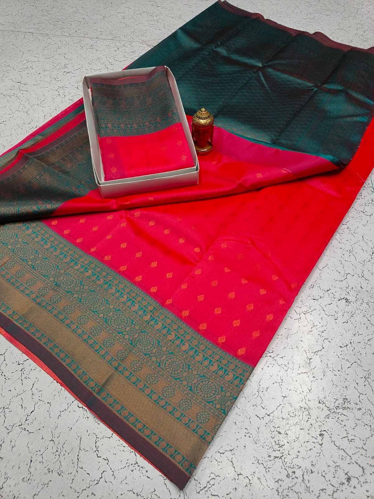 1000 Putta Saree